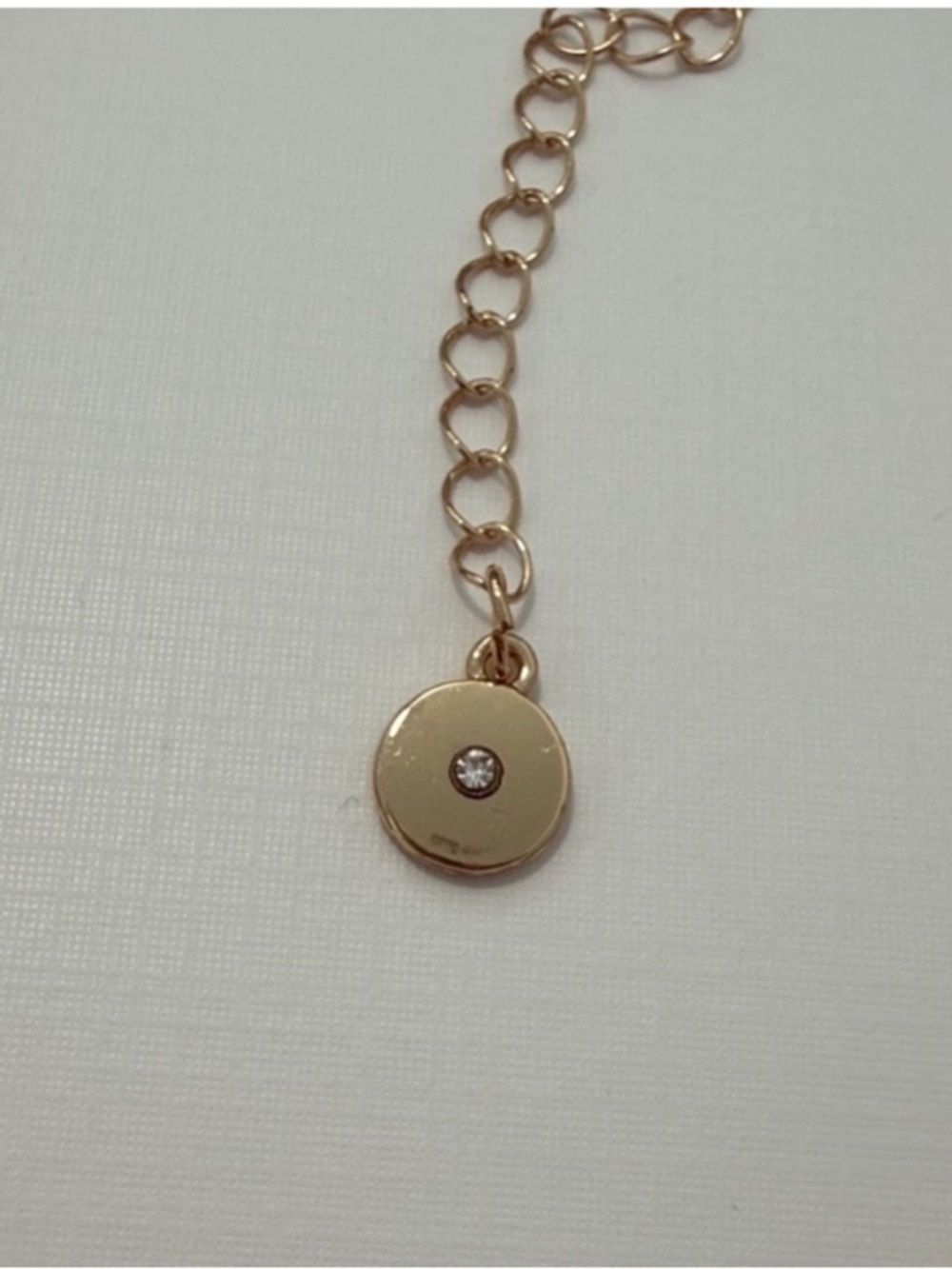 Camila Coelho Gold-Tone Chain Necklace 17”+3” extender & Multicolor Heart Charms - Picture 4 of 7